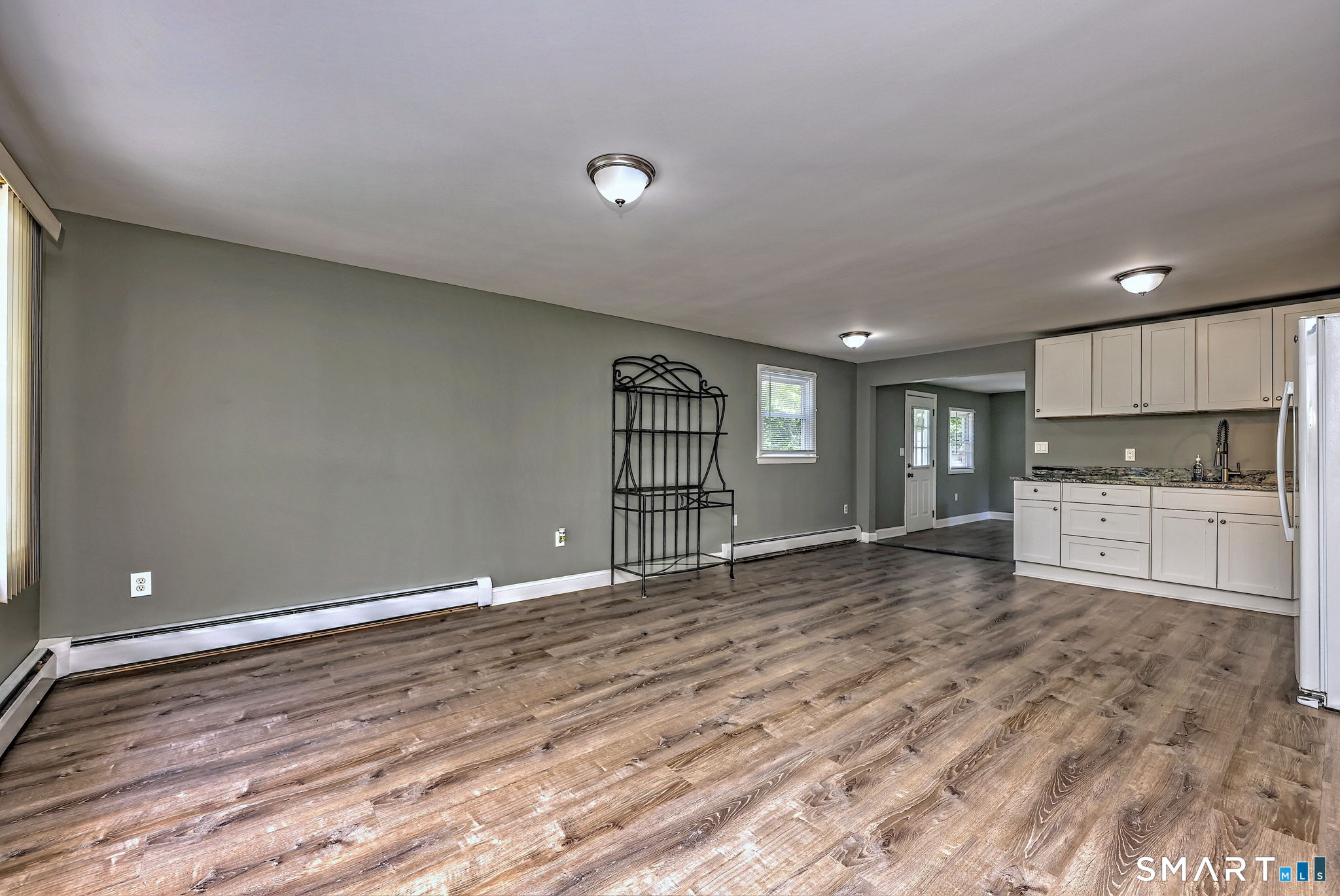 68 Pond Hill Road Wallingford, CT 06492 - Photo 4 of 40