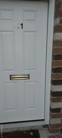 $1,995 | 21 Sierra Court, Unit 21, Coram, NY 11727