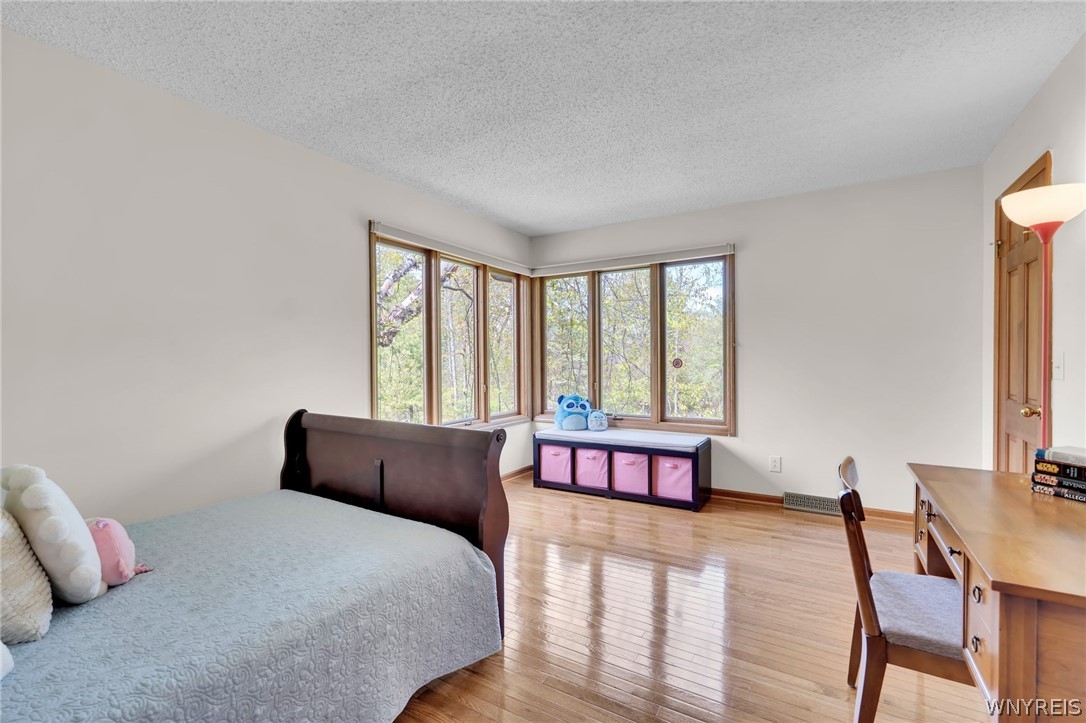 4789 Shimerville Road Clarence, NY 14031 - Photo 35 of 50 Bedroom #3