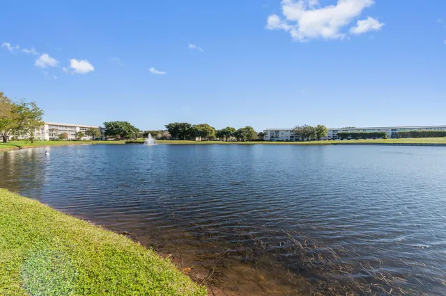 $193,000 | 3204 Portofino Point, Unit H2, Coconut Creek, FL 33066