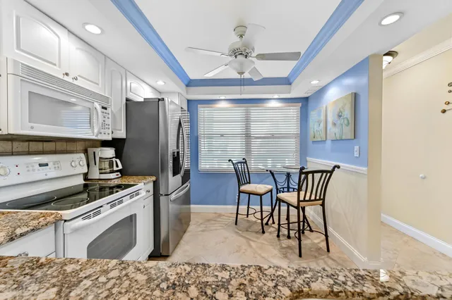 $193,000 | 3204 Portofino Point, Unit H2, Coconut Creek, FL 33066