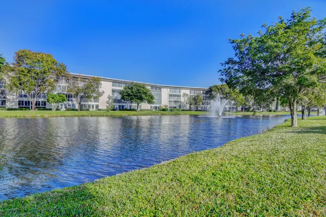 $193,000 | 3204 Portofino Point, Unit H2, Coconut Creek, FL 33066