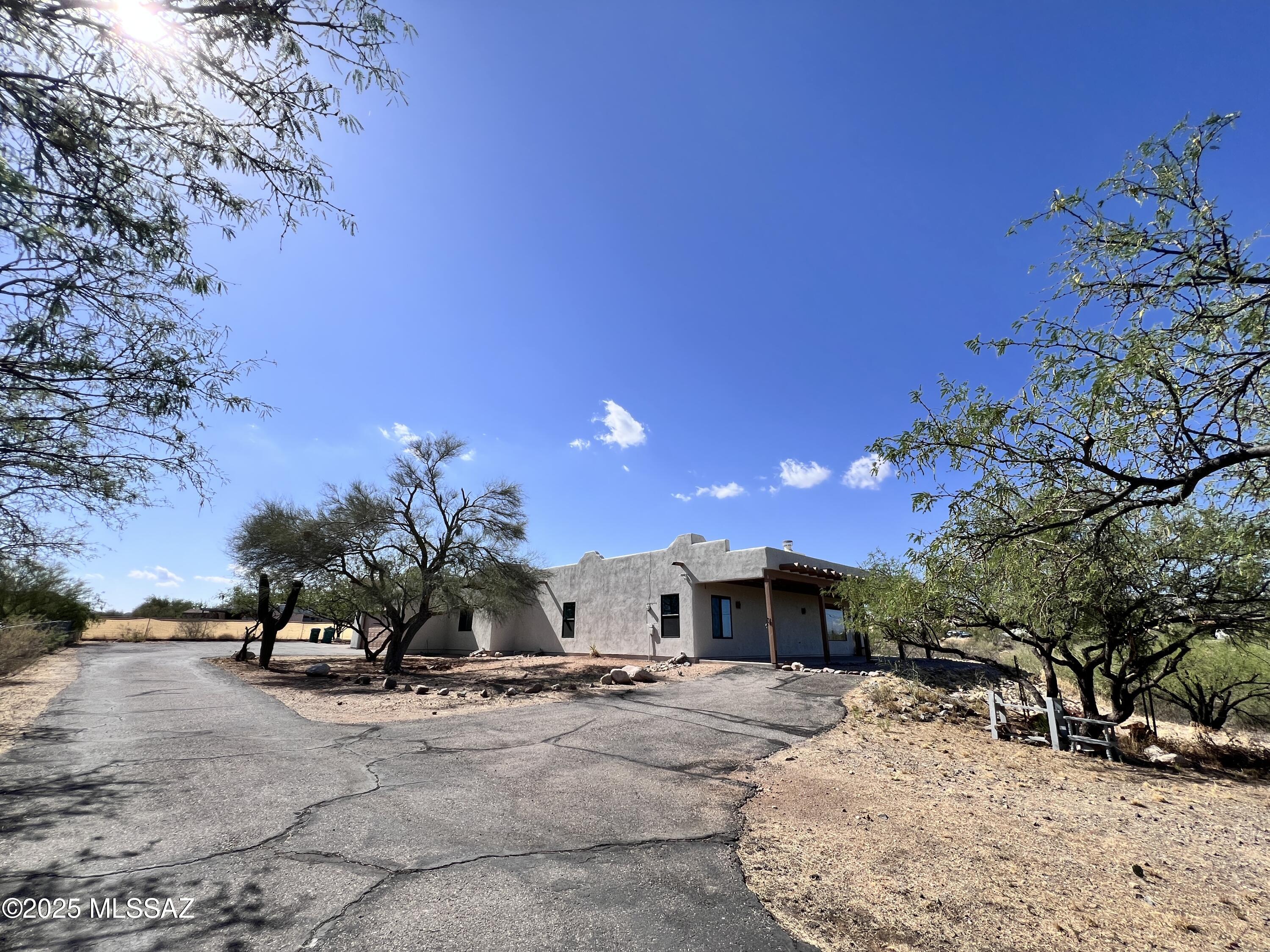 1040 North Wentworth Road Vail, AZ 85641 - Photo 1 of 39 IMG_0445