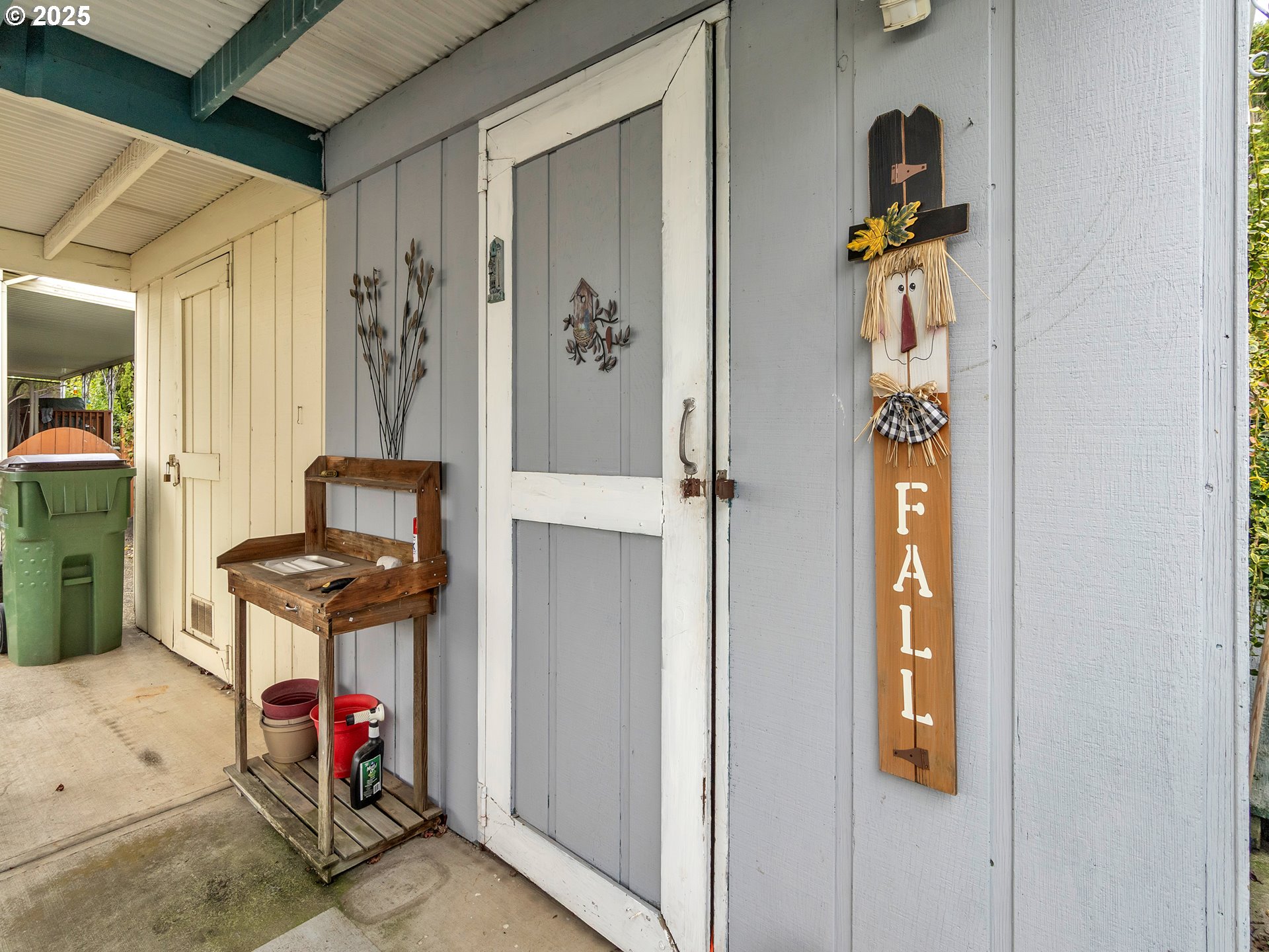 2902 East 2nd Street, Unit 98 Newberg, OR 97132 - Photo 5 of 25 a view of storage and utility room