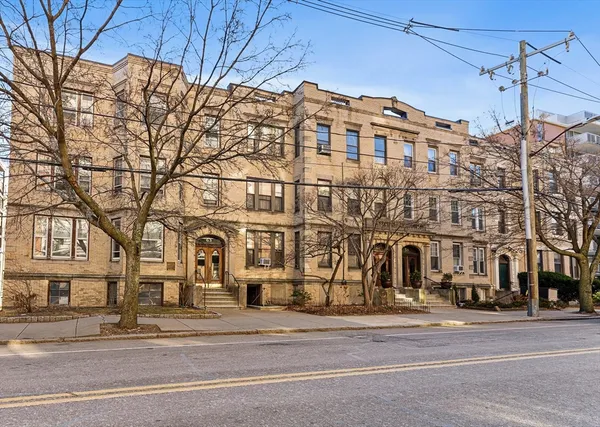 $669,000 | 63 Longwood Avenue, Unit 2, Brookline, MA 02446