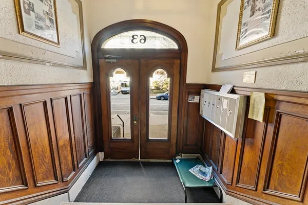 $669,000 | 63 Longwood Avenue, Unit 2, Brookline, MA 02446