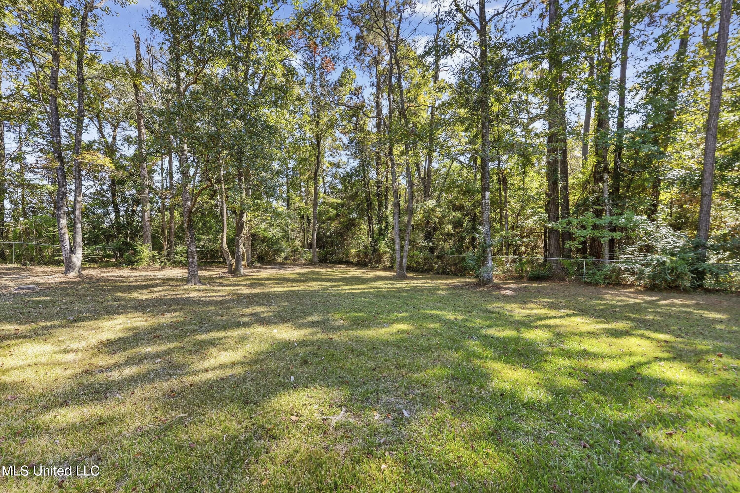 2500 Tearose Lane Moss Point, MS 39562 - Photo 28 of 30 026