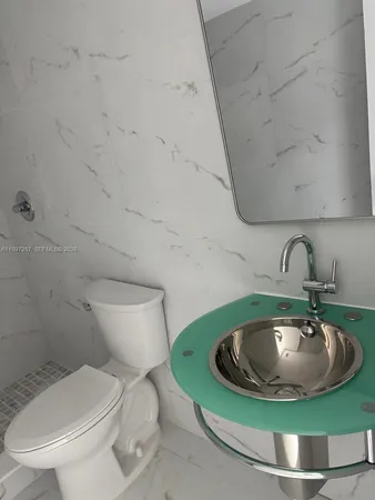 $2,300 | 18840 Northwest 57th Avenue, Unit 301, Hialeah, FL 33015