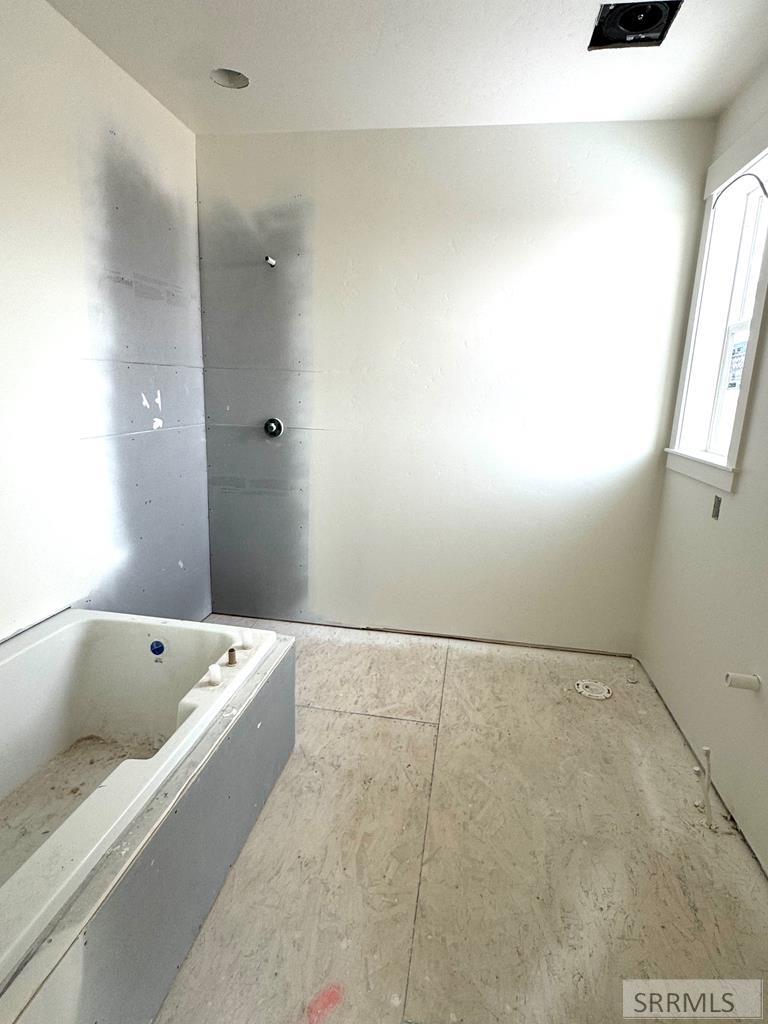 1726 Twilight Road Rexburg, ID 83440 - Photo 16 of 29 Primary Bathroom