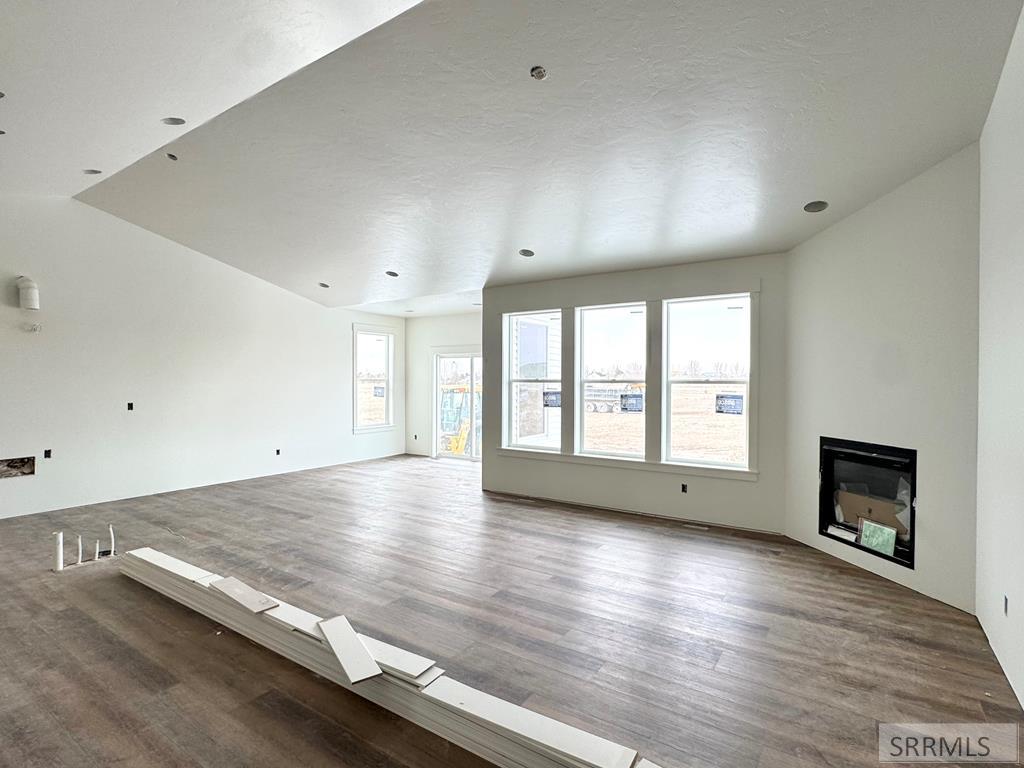 1726 Twilight Road Rexburg, ID 83440 - Photo 3 of 29 Living Room