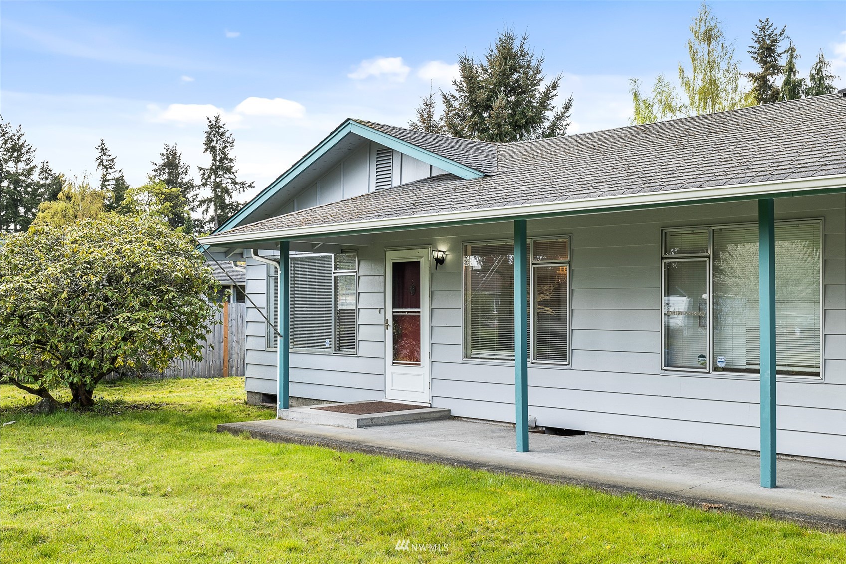 5222 Arrowhead Road Southwest Lakewood, WA 98499 - Photo 3 of 23 Gallery Image 3