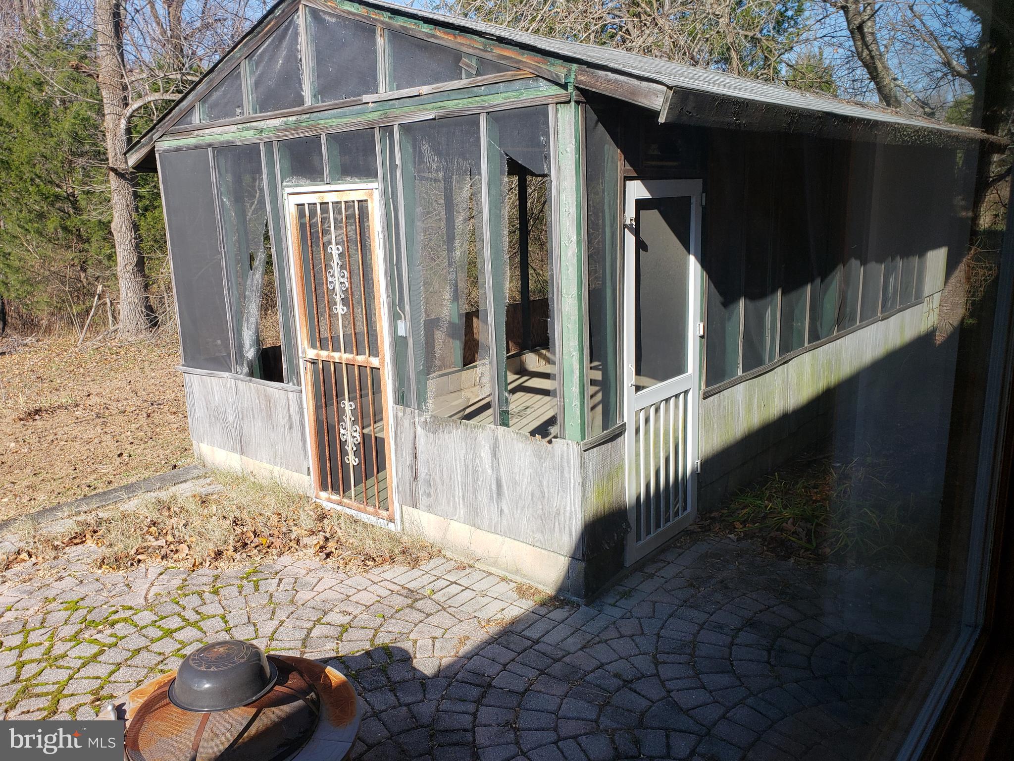 15605 Letcher Road Brandywine, MD 20613 - Photo 29 of 33 CRAB HOUSE
