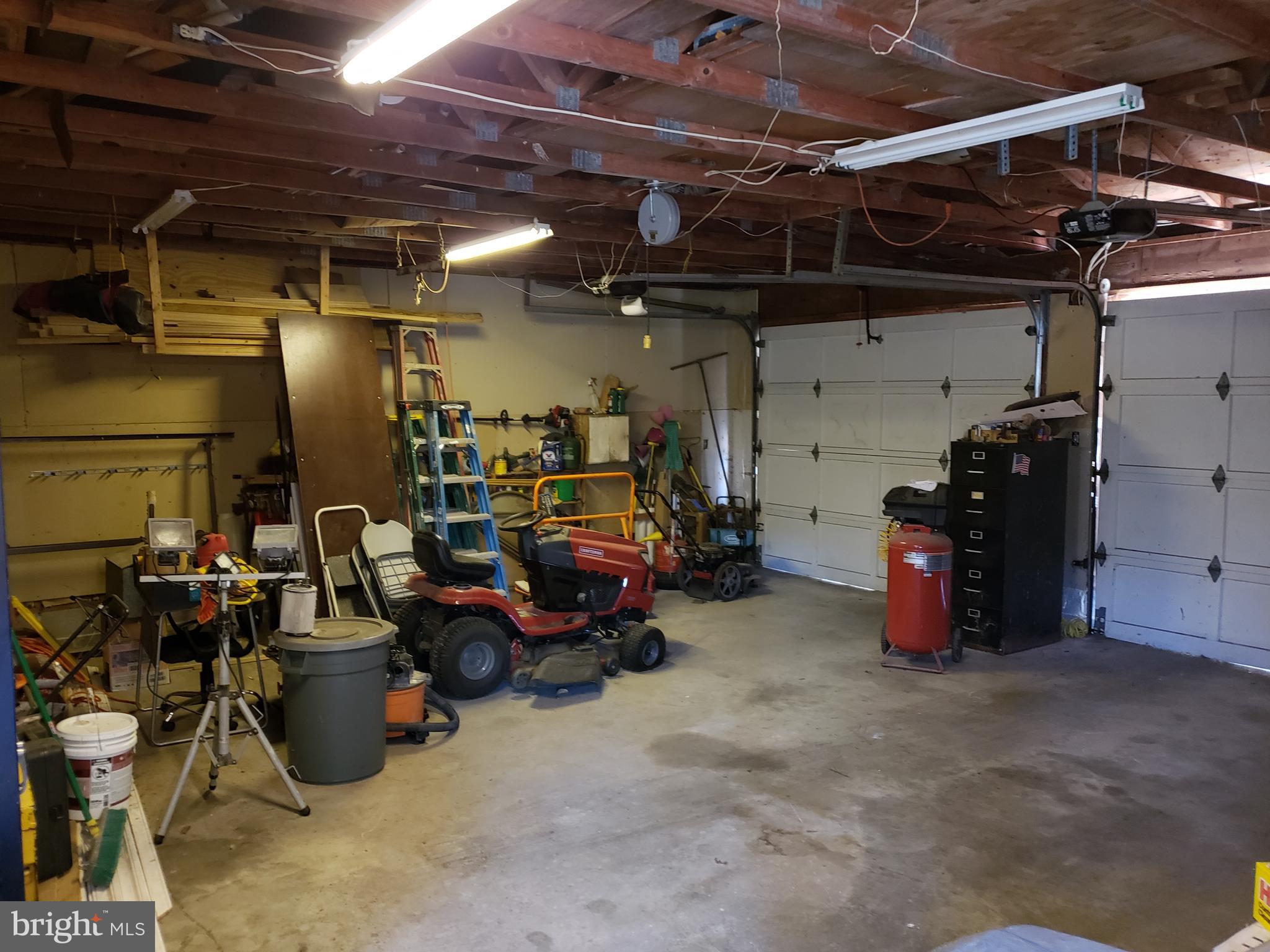 15605 Letcher Road Brandywine, MD 20613 - Photo 10 of 33 GARAGE