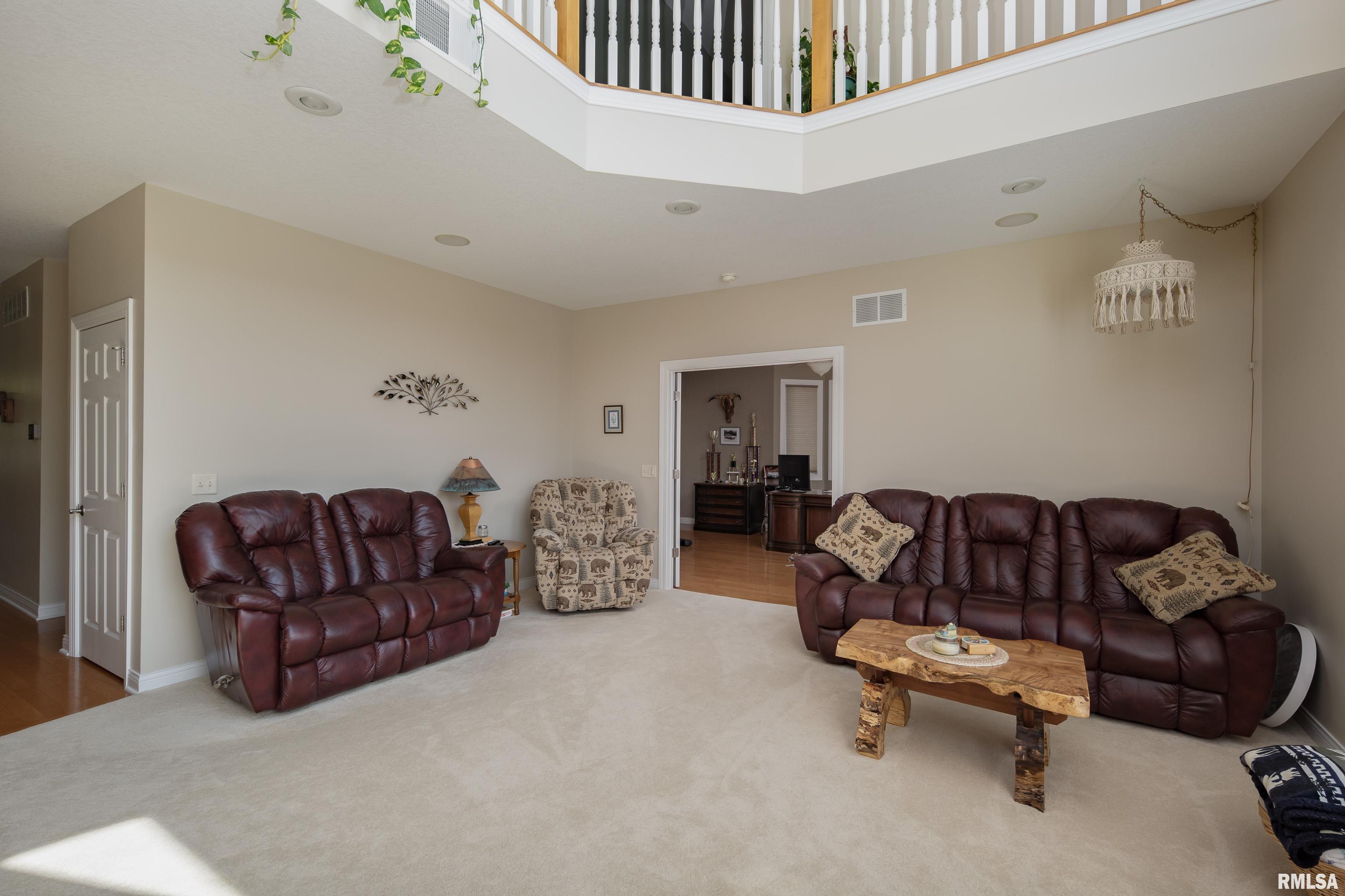 104 9th Street Hampton, IL 61256 - Photo 17 of 48 Gallery Image 17