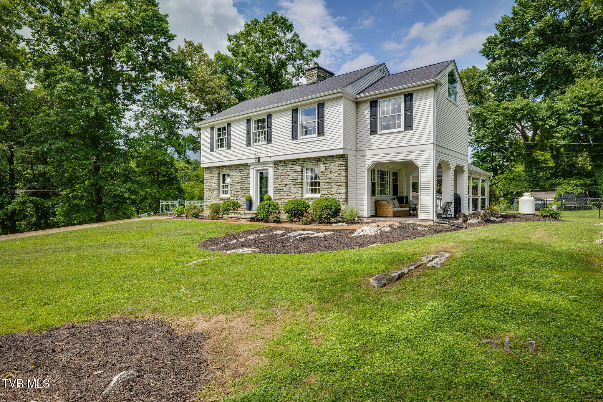 4302 Stagecoach Road Kingsport, TN 37664 - Photo 3 of 51 Side