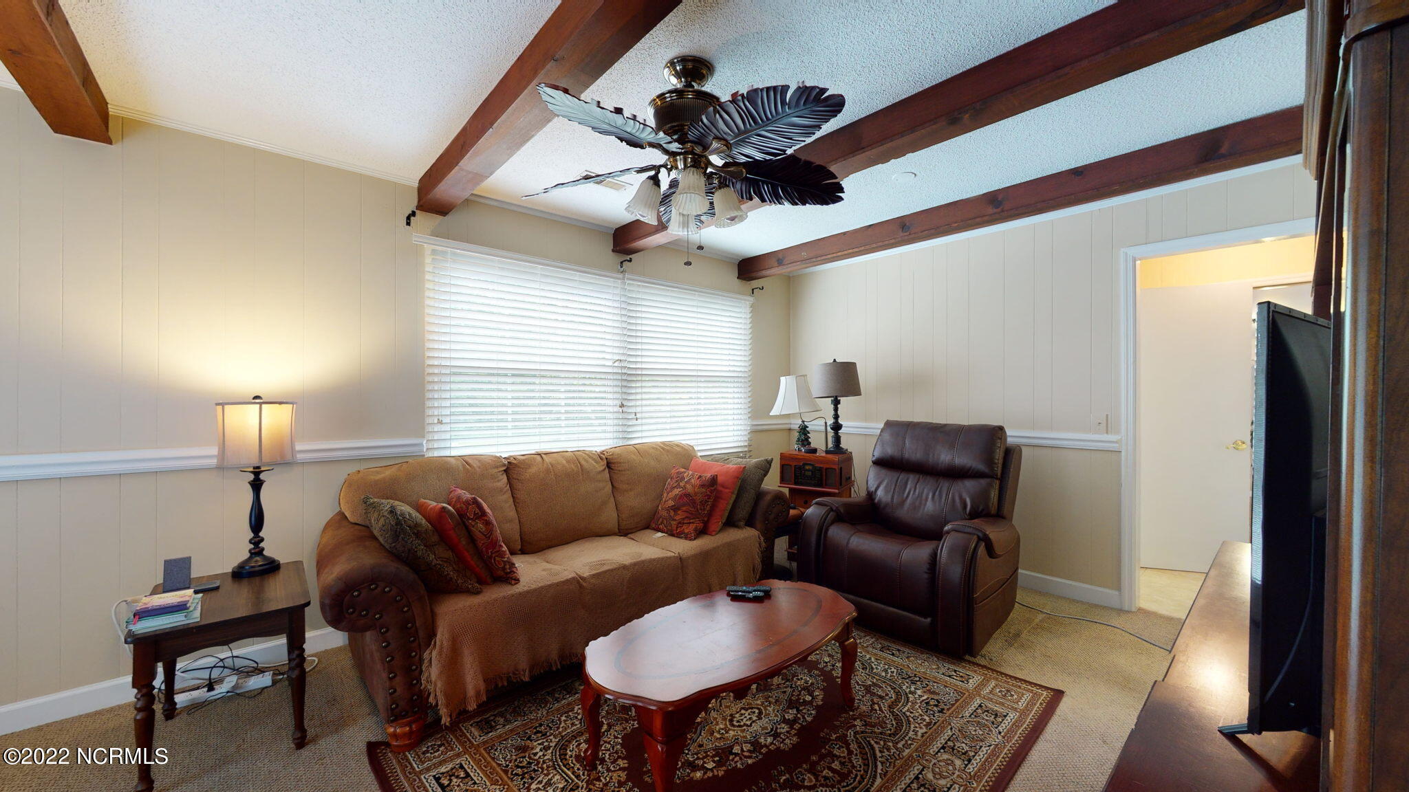 452 Lynchs Beach Loop Road Bayboro, NC 28515 - Photo 23 of 43 Family Room