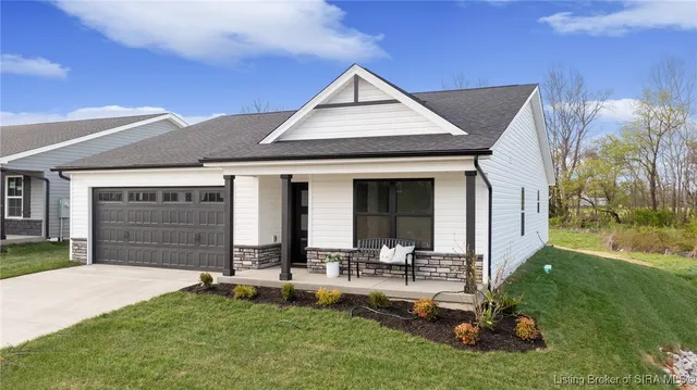 $274,900 | 5709 Harmony Wds Drive, Memphis, IN 47143