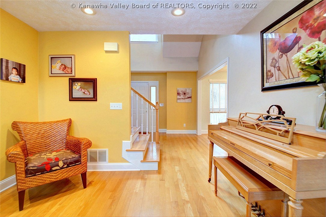 397 Peach Ridge Road Hurricane, WV 25526 - Photo 7 of 30 Gallery Image 7