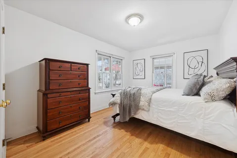 $985,000 | 692 Chidester Avenue, Glen Ellyn, IL 60137