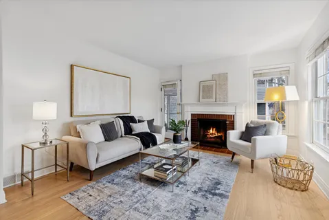 $985,000 | 692 Chidester Avenue, Glen Ellyn, IL 60137