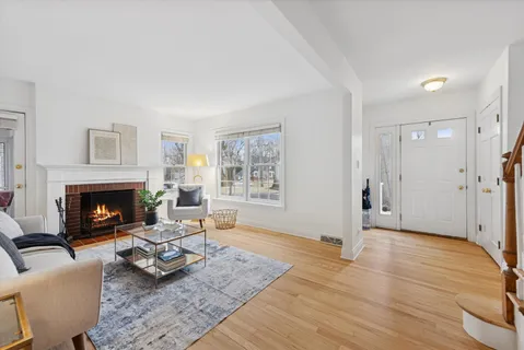 $985,000 | 692 Chidester Avenue, Glen Ellyn, IL 60137