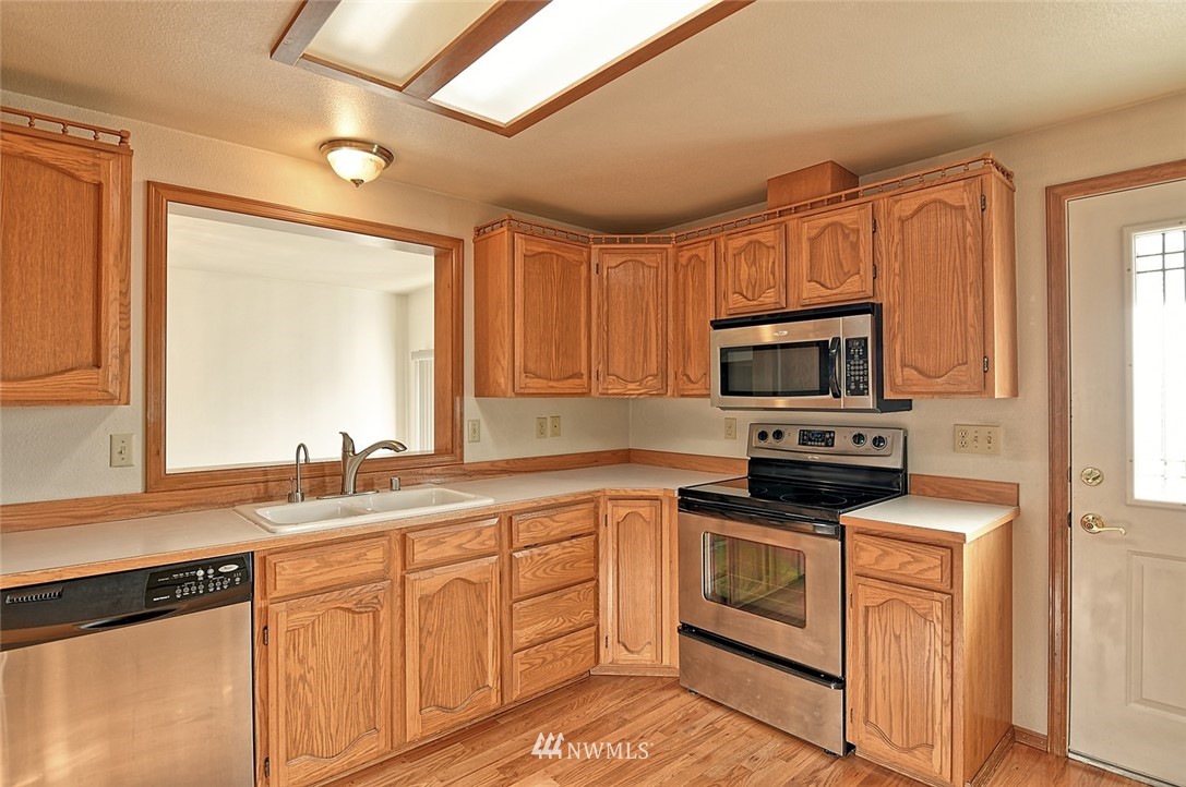 227 South Lake Stevens Road Lake Stevens, WA 98258 - Photo 13 of 37 Gallery Image 13