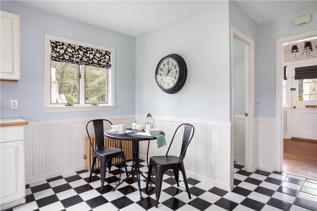 44 Goodwin Street Warwick, RI 02818 - Photo 21 of 36 Gallery Image 21