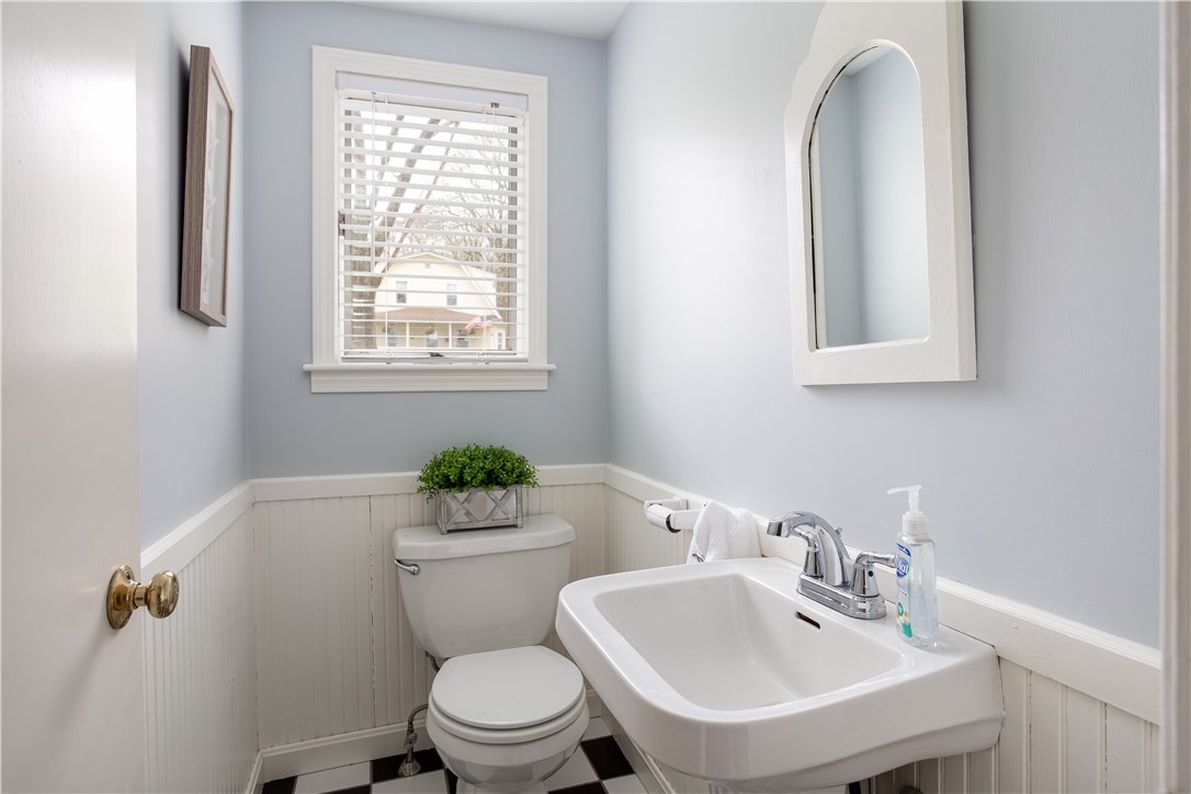 44 Goodwin Street Warwick, RI 02818 - Photo 22 of 36 Gallery Image 22