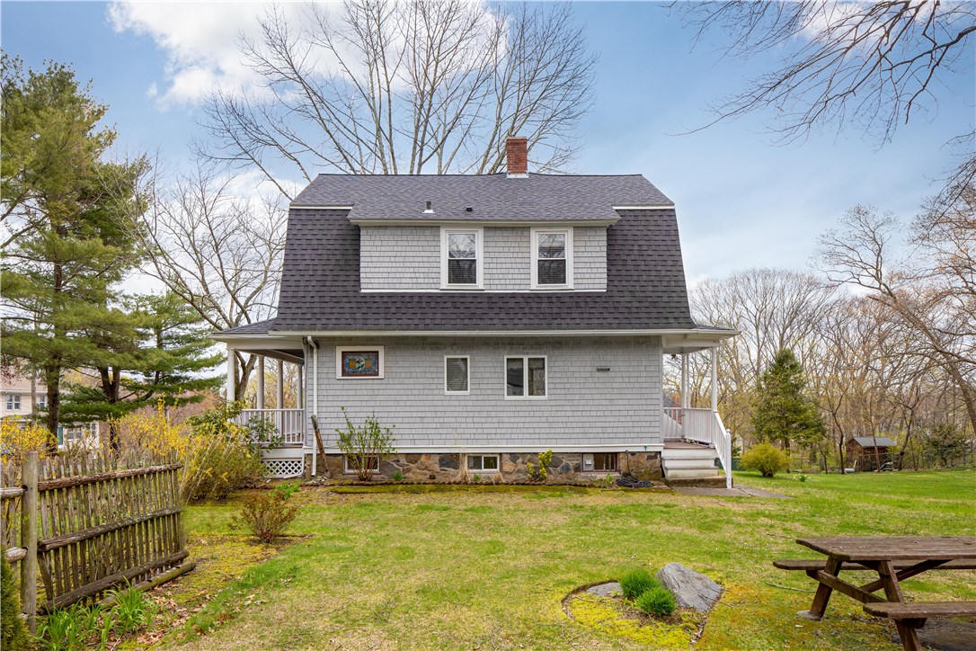 44 Goodwin Street Warwick, RI 02818 - Photo 5 of 36 Gallery Image 5