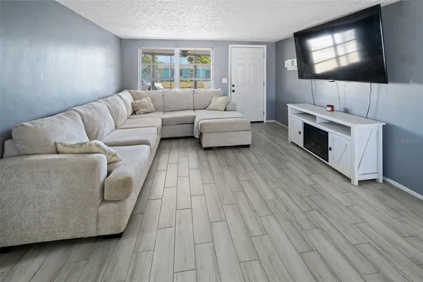 $230,000 | 3811 Cedarwood Drive, Holiday, FL 34691