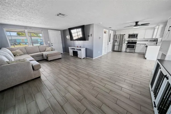 $230,000 | 3811 Cedarwood Drive, Holiday, FL 34691