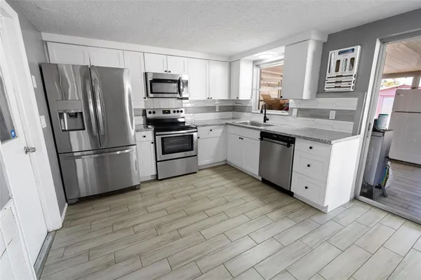 $230,000 | 3811 Cedarwood Drive, Holiday, FL 34691