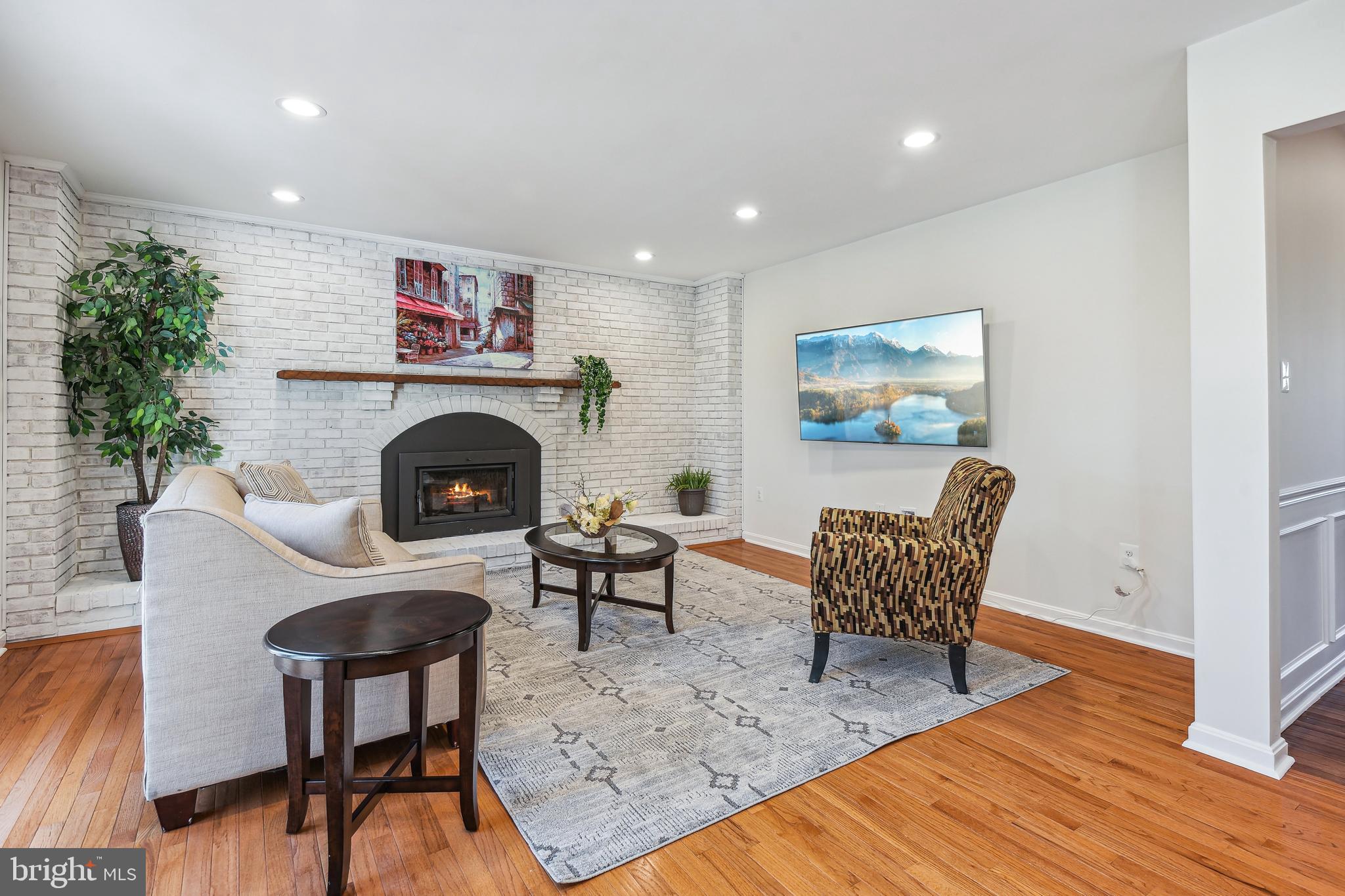 14629 Silverstone Drive Silver Spring, MD 20905 - Photo 8 of 48