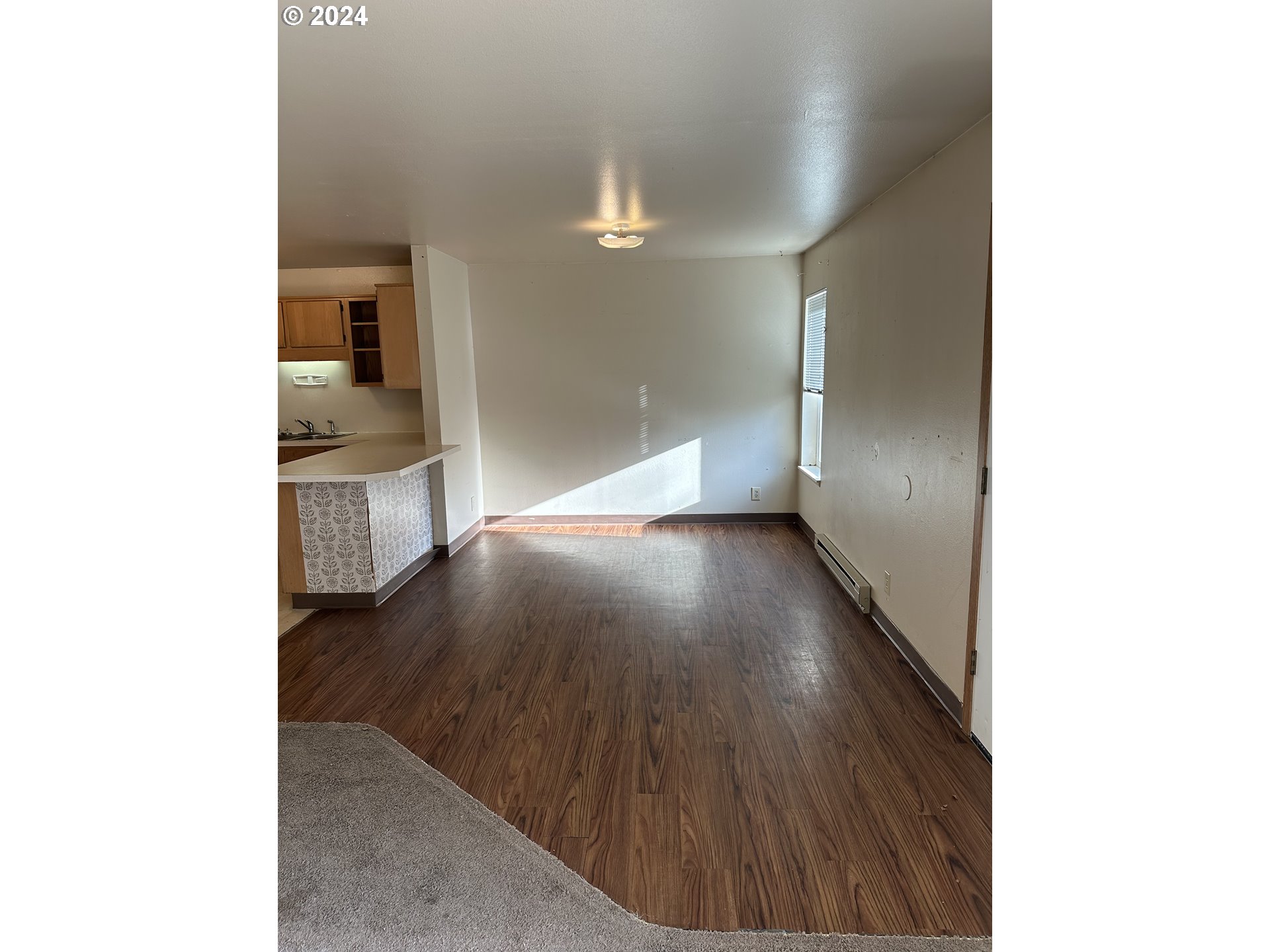 906-908 Pioneer Street Ridgefield, WA 98642 - Photo 6 of 19 a view interior of the house and natural light