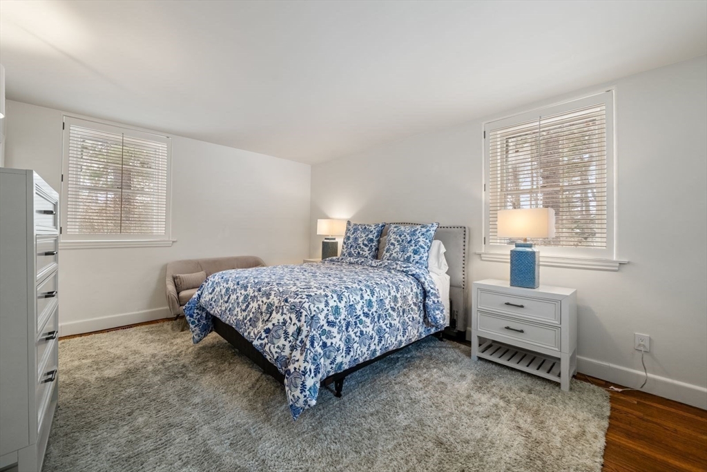 25 Longmeadow Road Wellesley, MA 02482 - Photo 22 of 39 Gallery Image 22