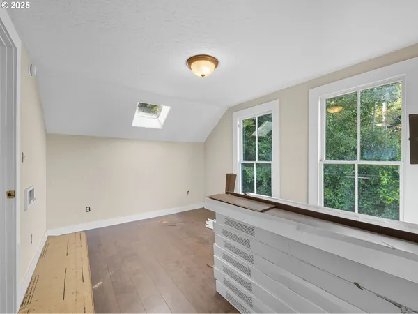 $370,000 | 686 29th Street, Astoria, OR 97103