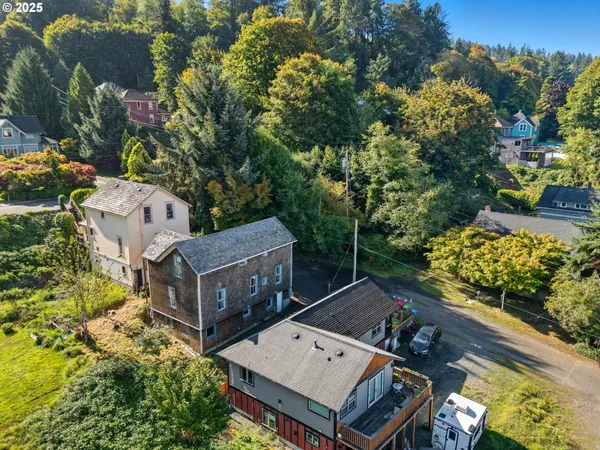 $370,000 | 686 29th Street, Astoria, OR 97103
