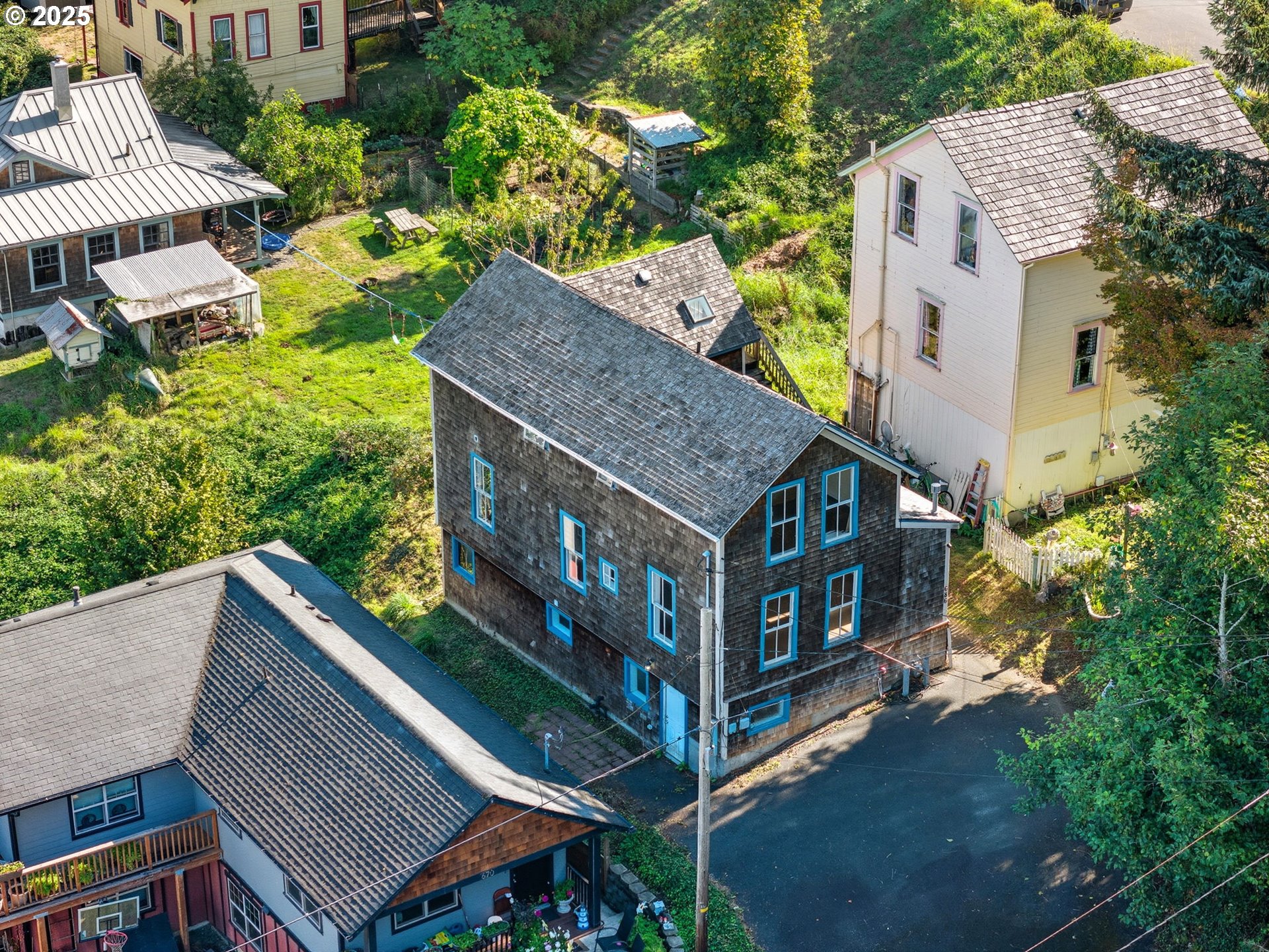686 29th Street Astoria, OR 97103 - Photo 44 of 48 an aerial view of a house with roof deck front of house