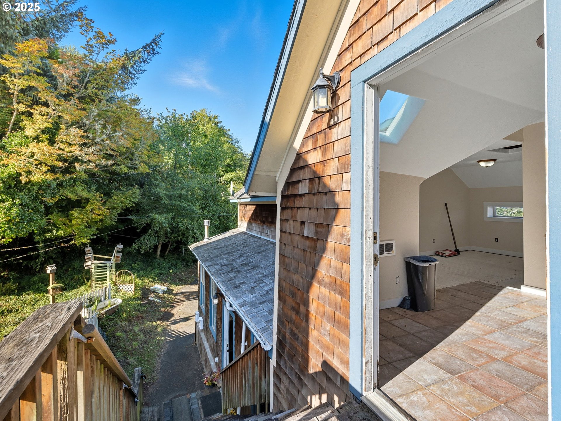 686 29th Street Astoria, OR 97103 - Photo 6 of 48