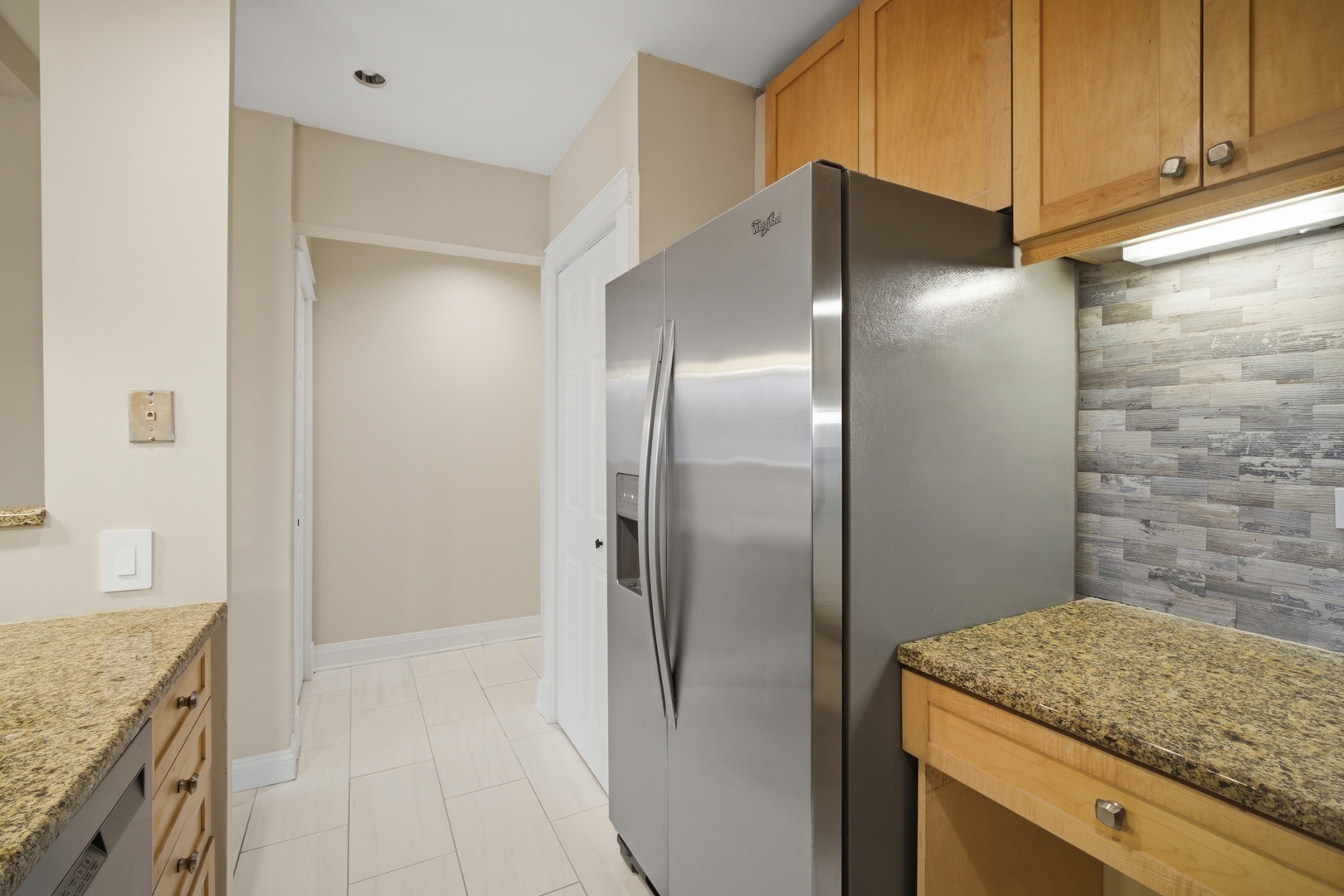 6060 North Ridge Avenue, Unit 4E Chicago, IL 60660 - Photo 9 of 23