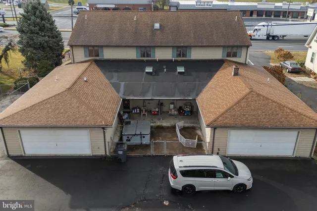 $1,690,000 | 2453 Lincoln Highway East, Lancaster, PA 17602