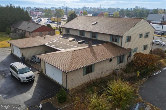 $1,690,000 | 2453 Lincoln Highway East, Lancaster, PA 17602