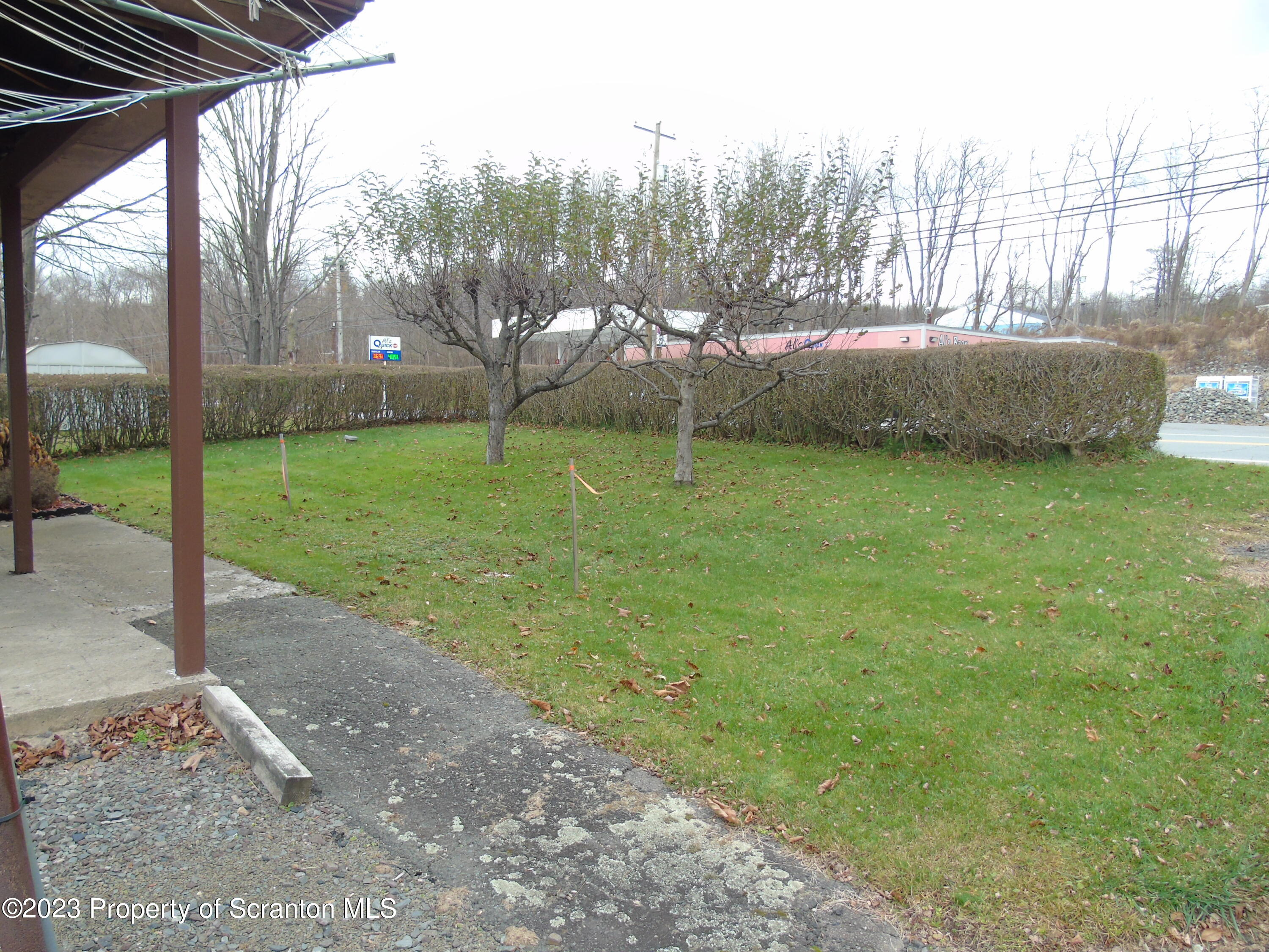 115 T Rte 718 Moscow, PA 18444 - Photo 8 of 26 a view of outdoor space