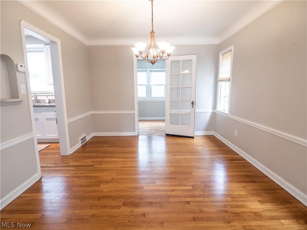 3710 Normandy Road Cleveland, OH 44120 - Photo 9 of 26