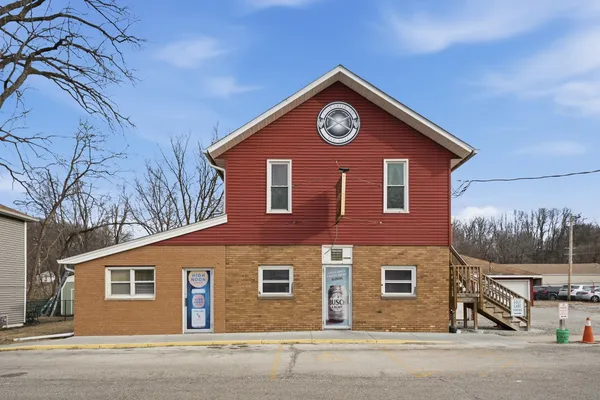 a view of a house with a outdoor space