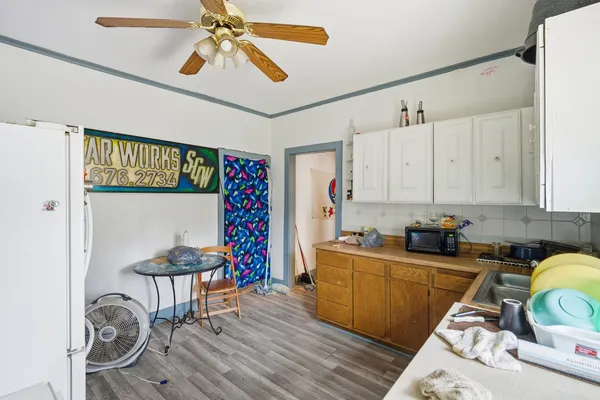 $275,000 | 110 East 22nd Avenue, Coal Valley, IL 61240