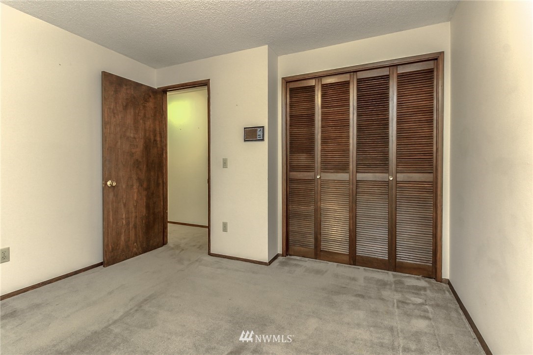 4615 Northeast 24th Street Renton, WA 98059 - Photo 25 of 40