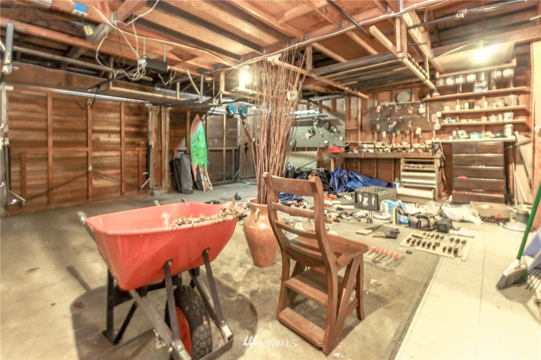 4615 Northeast 24th Street Renton, WA 98059 - Photo 33 of 40 a view of a patio with table and chairs