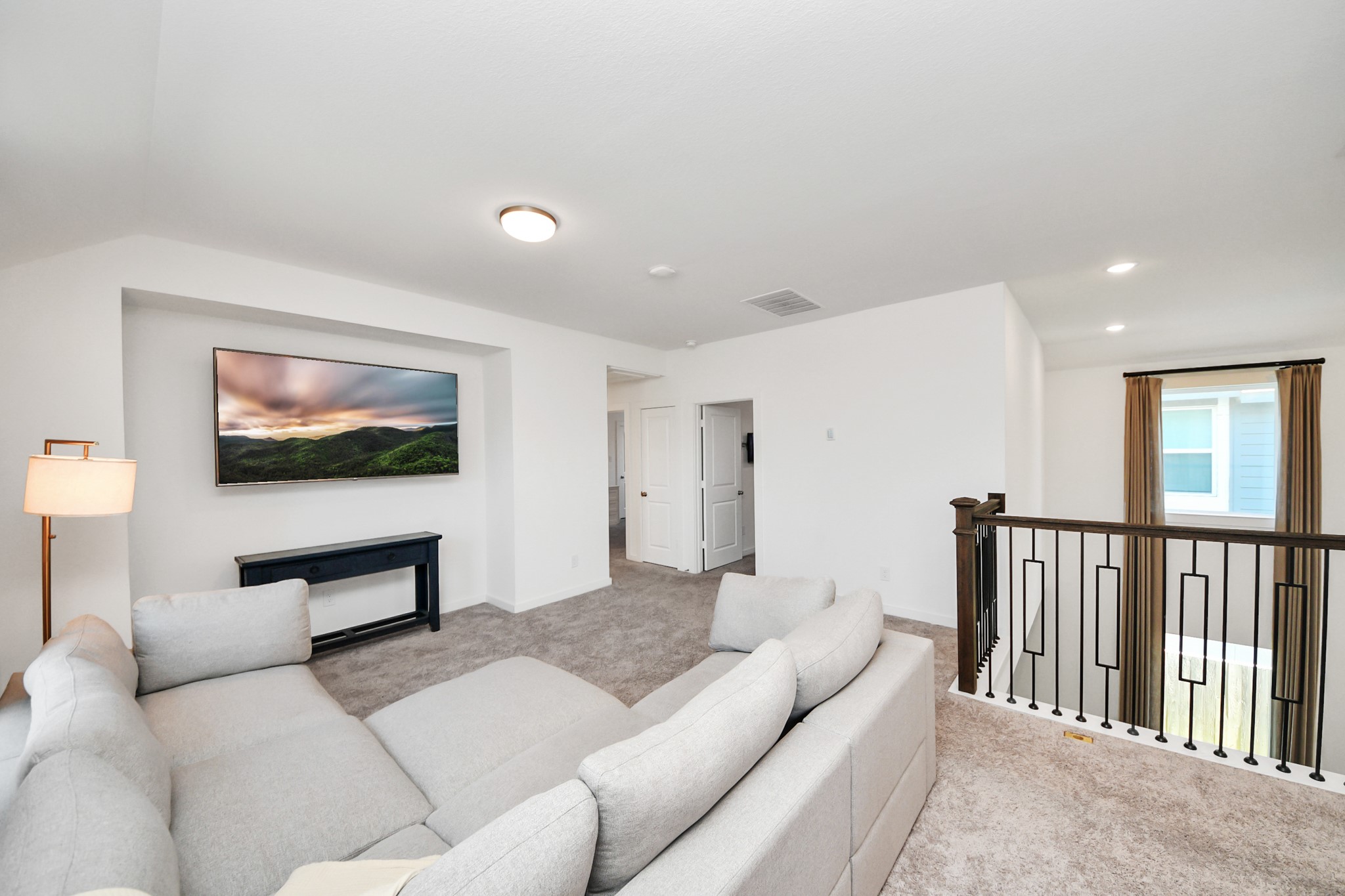 4135 KINSEY Street Rosharon, TX 77583 - Photo 19 of 29 Living area 2 on second floor