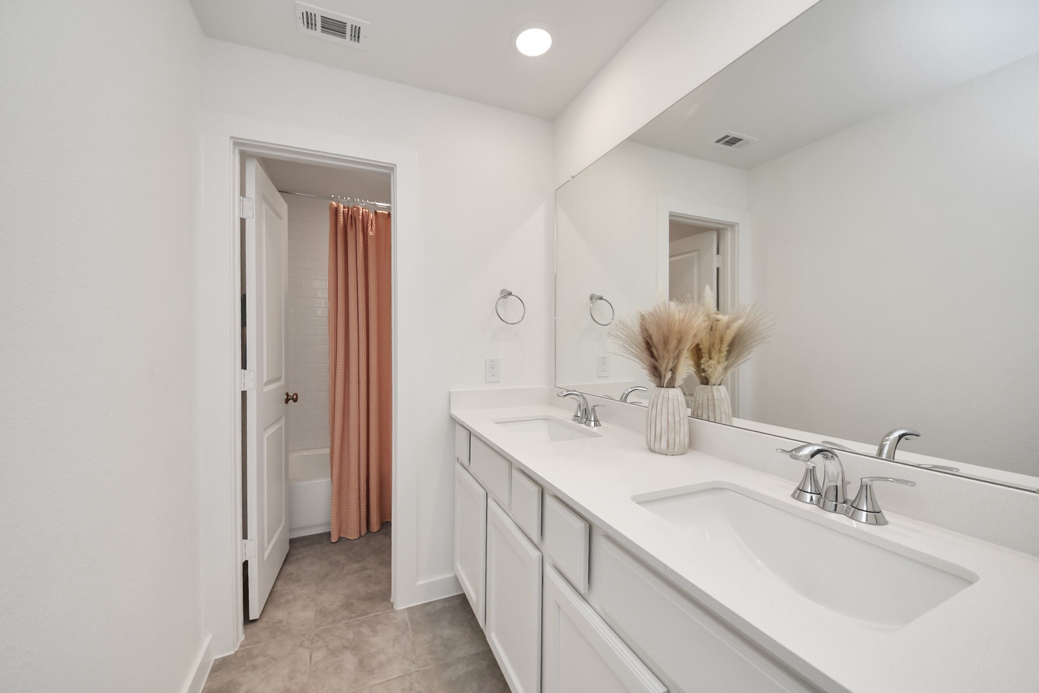 4135 KINSEY Street Rosharon, TX 77583 - Photo 22 of 29 Bathroom 3